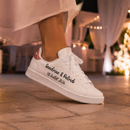 Idée cadeau EVJF : Adidas personnalisées pour la future mariée avec prénoms.