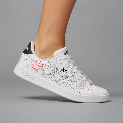 Paire de baskets Adidas customisées avec illustration manga Majin Vegeta et touches de rouge dynamique