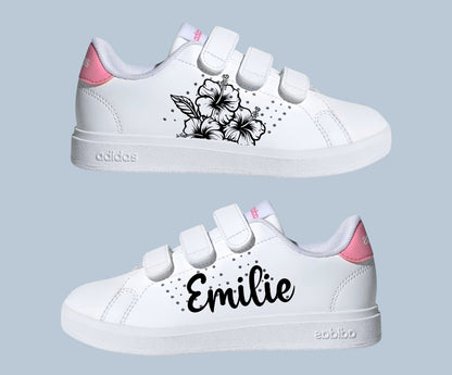 Baskets Adidas enfant à scratchs personnalisées avec motif fleurs d'hibiscus