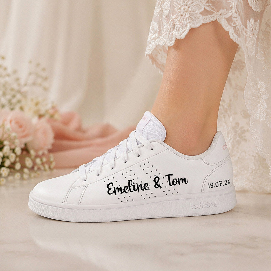 Chaussures de mariage femme Adidas customisées avec inscription La Dolce Vita